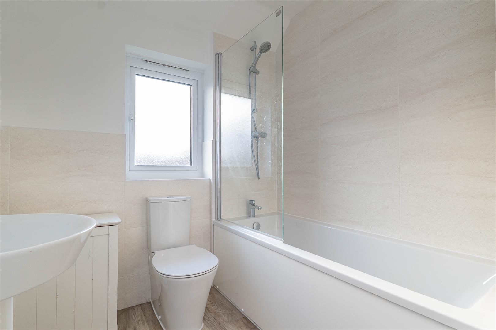 4 bed property in Freesia Avenue, Preston